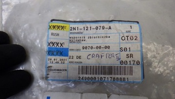 DRŽÁK NÁDOBKY VYROVNÁVACÍ VW CRAFTER II