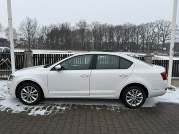 Skoda Octavia II Hatchback Facelifting 1.2 TSI 105KM 2013 Škoda Octavia Skoda Octavia 1,2 Tsi 105ps ładna, zdjęcie 4