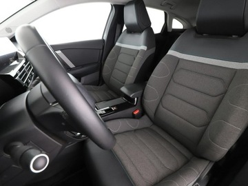Citroen C4 III SUV 1.2 PureTech 130KM 2020 Citroen C4 full LED klima auto navi kamera i, zdjęcie 12