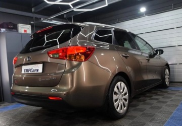 Kia Ceed II Kombi 1.6 CRDi 128KM 2014 Kia Ceed Automat_Kamera cofania_PL Salon_ 1.6 Diesel 128KM, zdjęcie 3