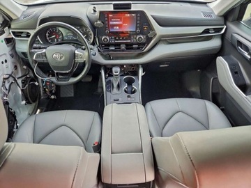 Toyota Highlander III 2021 Toyota Highlander XLE 2021 3.5 Benzyna 295KM, zdjęcie 8