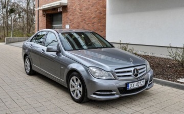 Mercedes Klasa C W204 Limuzyna 3.5 350 4MATIC 306KM 2012 Mercedes-Benz Klasa C 3,5 (306KM) 2012 r. Lift Automat 4Matic 3.5 Benzyna, zdjęcie 5