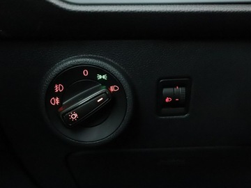 Seat Ateca SUV 1.0 EcoTSI Ecomotive 115KM 2017 Seat Ateca klimatyzacja czujniki parkowania, zdjęcie 32