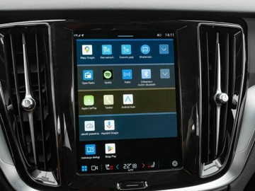 Volvo V60 II  Kombi Facelifting 2.0 B3 163KM 2023 Volvo V60 WD4889R#B3 B Core K.cofania Podgrz.f, zdjęcie 19