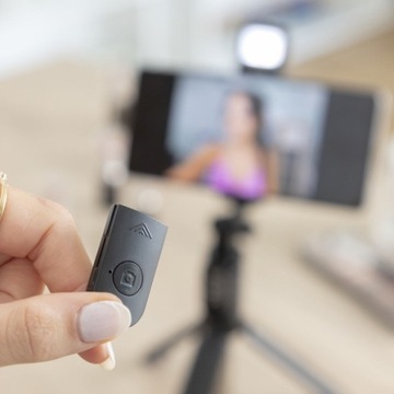 Светодиодный штатив и пульт дистанционного управления InnovaGoods Selfie Stick 3 в 1