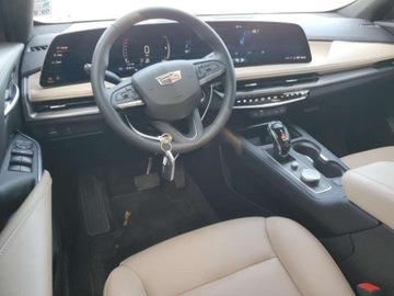 Cadillac 2024 Cadillac XT4 2024, 2.0L, LUXURY, po gradobiciu 2.0 Benzyna 235KM, zdjęcie 6