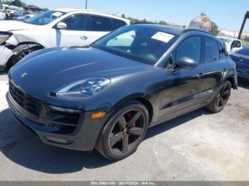 Porsche Macan SUV 3.0 V6 360KM 2017 Porsche Macan 2017r, 3.0L, 4x4, GTS 3.0 Benzyna 360KM, zdjęcie 1