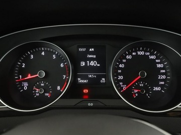 Volkswagen Passat B8 Variant 1.4 TSI ACT 150KM 2015 Volkswagen Passat panorama klima auto grzane, zdjęcie 21