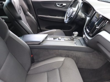 Volvo XC60 II 2017 Volvo XC60 T5 AWD, Salon Polska, Serwis ASO, 4X4, zdjęcie 8