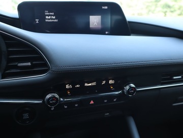 Mazda 3 IV Hatchback 2.0 Skyactiv-X 180KM 2020 Mazda 3 2.0 Skyactiv-X, Navi, Klima, Klimatronic, zdjęcie 11