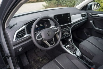 Volkswagen T-Roc I SUV Facelifting 1.5 TSI ACT 150KM 2025 Volkswagen T-Roc Life Plus 1.5 TSI 150 KM DSG, zdjęcie 9