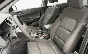 Hyundai Tucson III SUV 1.7 CRDI 115KM 2016 Hyundai Tucson 1,6Crdi LED 71tys km OPLACONY Jeden WLASCICIEL 2 Komplet AL, zdjęcie 4