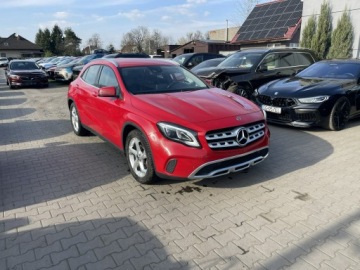 Mercedes GLA I Off-Roader Facelifting 2.1 200d 136KM 2018 Mercedes GLA 200 Automat 4Matic Podgrzewane Skóra