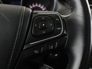 Toyota Avensis III Wagon Facelifting 2015 2.0 D-4D 143KM 2015 Toyota Avensis Executive skóra panorama navi, zdjęcie 28