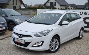 Hyundai i30 II Wagon 1.4 CVVT 100KM 2014 Hyundai i30 bogate wyposazenie - Niski przebieg - zarejestrowane 1.4 100KM, zdjęcie 11