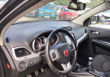 Fiat Freemont 2.0 Multijet II 16v 170KM 2012 Fiat Freemont 122013r, 2.0 DIESEL. Lekko uszkodzony lewy bok. Jezdzi. 2.0, zdjęcie 18