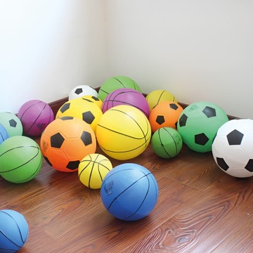 РЕЗИНОВЫЙ МЯЧ ДЛЯ ДЕТСКИХ ИГР, 18 СМ