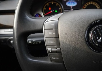 Volkswagen Phaeton 4.2 i V8 40V 335KM 2010 Volkswagen Phaeton LIFT 4.2 V8 335HP 4motion LONG ACC DVD LED Gwarancja 4.2, zdjęcie 11