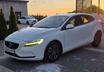 Volvo V40 II Hatchback Facelifting 2.0 D2 120KM 2016 Volvo V40 VOLVO V40 2.0D FULL LED ALU NAVI 2.0 Diesel 120KM, zdjęcie 6