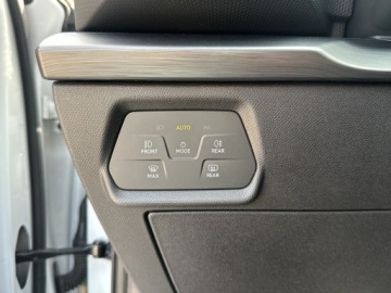 Cupra Leon II Sportstourer 1.5 eTSI MHEV 150KM 2023 Cupra Leon 1.5 eTSI 150KM Pakiet wspomagania L Lan, zdjęcie 33