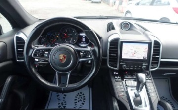 Porsche Cayenne II SUV Facelifting 3.6 300KM 2017 Porsche Cayenne 3.6 V6 300KM LIFT 4x4 Automat Bogate wyposazenie Stan BDB, zdjęcie 9