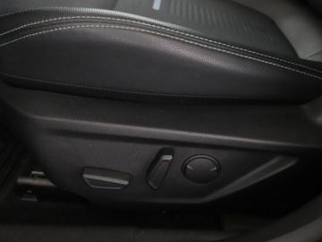 Ford Focus IV Kombi 2.0 EcoBlue 150KM 2019 Ford Focus automat full LED el. sterowane i grzane, zdjęcie 39