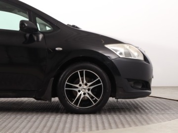 Toyota Auris I Hatchback 1.4 D-4D 90KM 2007 Toyota Auris 1.4 D-4D, Klima, Klimatronic,ALU, zdjęcie 13