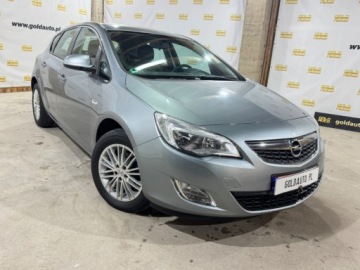 Opel Astra J Hatchback 5d 1.4 Twinport ECOTEC 100KM 2011 Opel Astra 1.4 100KM Klima 1-reka Gotowy do jazdy 1.4 Benzyna 100KM, zdjęcie 19