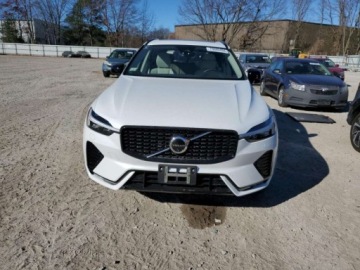 Volvo XC60 II 2024 Volvo XC 60 Plus, 2024r., 4x4, 2.0L 2.0 Benzyna 247KM, zdjęcie 4