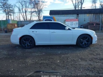 Chrysler 300C II 2023 Chrysler 300s 2023 3.6 Benzyna 300KM, zdjęcie 6