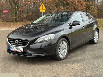 Volvo V40 II Cross Country 2.0 D2 DRIVE-E 120KM 2015 Volvo V40 D2 RDesign 1.6D 120 KM 2015r, zdjęcie 6