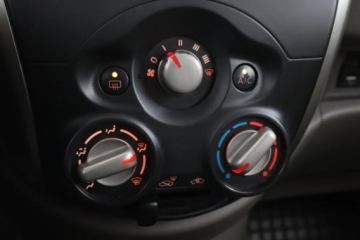 Nissan Micra IV Hatchback 5d Facelifting 1.2 80KM 2015 Nissan Micra 1.2 12V, Salon Polska, Klima, zdjęcie 15