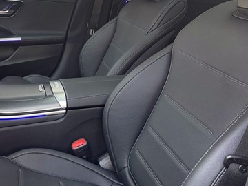 Mercedes Klasa C W206 Limuzyna 2.0 220d 200KM 2024 C Klasa 220 d 4-Matic Avantgarde 2.0 (200KM) 2024, zdjęcie 2