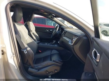 Volvo 2019 Volvo S60 Volvo S60 T5 FWD R-Design 2.0 Benzyna 258KM, zdjęcie 10