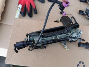 AUDI A3 8L FACELIFT 99-03 KLIKA DVEŘE LEVÝ KLÍČEK LY9B 3D 5D