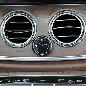 Светящиеся кварцевые автомобильные часы для Ситроена.