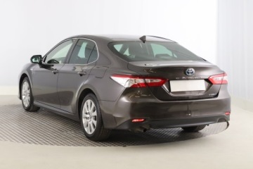Toyota Camry IX Sedan 2.5 Hybrid Dynamic Force 218KM 2019 Toyota Camry 2.5 Hybrid, Salon Polska, zdjęcie 3