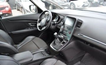 Renault Grand Scenic III 1.7 Blue dCi 120KM 2019 Renault Grand Scenic 1.7 DCI 7 osobowy Nawigacja Kamera Tempomat 1.7 Diesel, zdjęcie 8