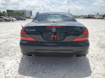 Mercedes SL R231 2012 Mercedes-Benz SL 550 2012 5.5l 5.5 Benzyna 382KM, zdjęcie 2