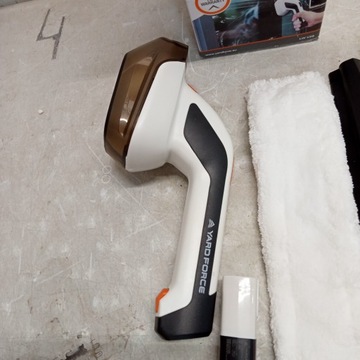 NA6 Yard Force 4V Аккумуляторная мойка окон