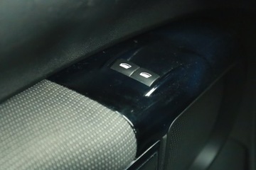 Citroen C4 Cactus Crossover 1.2 PureTech 82KM 2016 Citroen C4 Cactus 1.2 PureTech, Salon Polska, zdjęcie 14