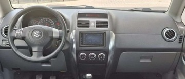 Suzuki SX4 I Hatchback 1.6 i 16V VVT 107KM 2006 Suzuki SX4 Suzuki SX4 1.6 VVT 4x2 Comfort 1.6 Benzyna 107KM, zdjęcie 12