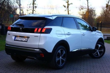 Peugeot 3008 II Crossover 1.5 BlueHDI 130KM 2020 Peugeot 3008 1.5 HDI 130KM GT Panorama Full Led Navi-Kamera Bezwypadkowy F, zdjęcie 9