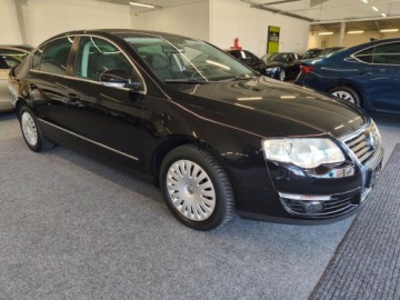 Volkswagen Passat B7 Limousine 2.0 TDI CR DPF BlueMotion 140KM 2010 Volkswagen Passat 2.0 TDI 140 KM, Automat, Serwis, zdjęcie 2