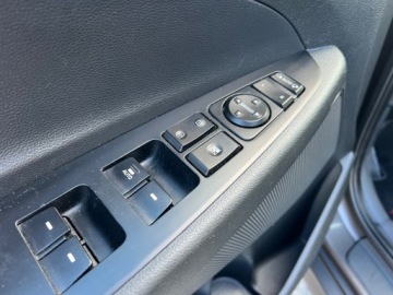 Hyundai Tucson III SUV 2.0 CRDI 136KM 2017 Hyundai Tucson CRDi Ledy Klimatyzacja Nawigacja Pakiet Zimowy Park Assist, zdjęcie 15