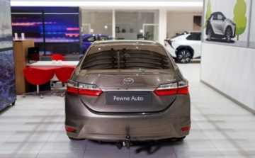 Toyota Corolla XI Sedan 1.6 Valvematic 132KM 2016 Toyota Corolla 1.6 132 KM Premium Style Tech EU6 1.6 Benzyna 132KM, zdjęcie 4