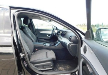 Mercedes Klasa E W213 2021 Mercedes-Benz Klasa E z Gwarancja Bezwypadkowy Model 2022r 2.0 211KM, zdjęcie 11