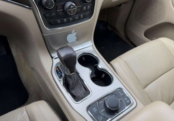 Jeep Grand Cherokee IV Terenowy Facelifting 2016 3.6 286KM 2017 Jeep Grand Cherokee 2017 Jeep Grand Cherokee Overland 3.6L 4x4 3.6 Benzyna, zdjęcie 19