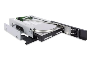 Корпус для 3,5-дюймовых жестких дисков SAS/SATA без лотка для отсека 5,25 дюйма (TurboSwap M