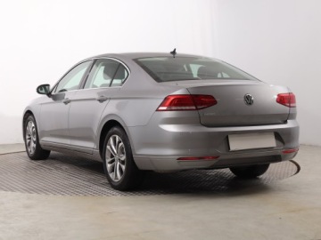Volkswagen Passat B8 Limousine 1.4 TSI BlueMotion Technology ACT 150KM 2018 VW Passat 1.4 TSI, Salon Polska, Navi, Klima, zdjęcie 3
